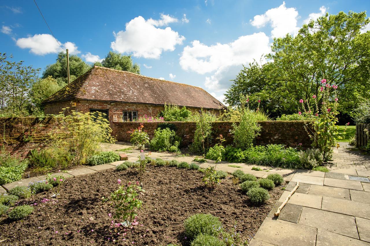Готель All Hallows Farmhouse Wimborne Saint Giles Екстер'єр фото